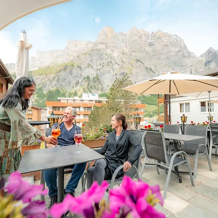 Alpina Hotel 3*